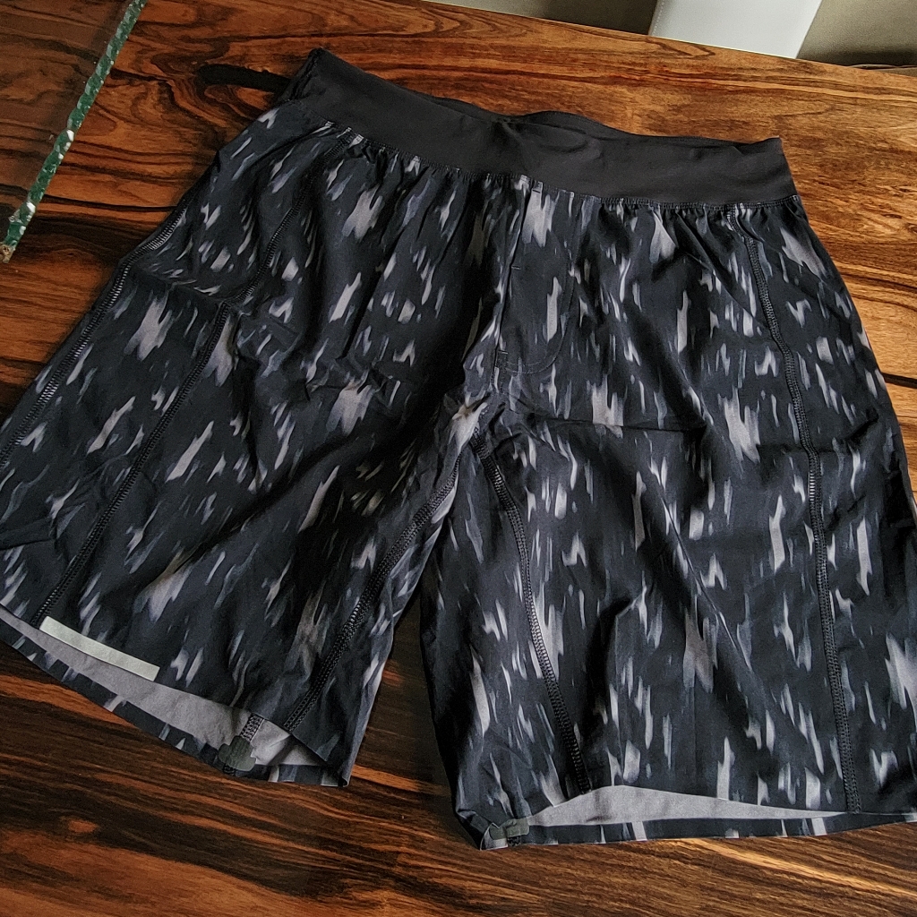 New Lululemon Unlined Short - 9 In